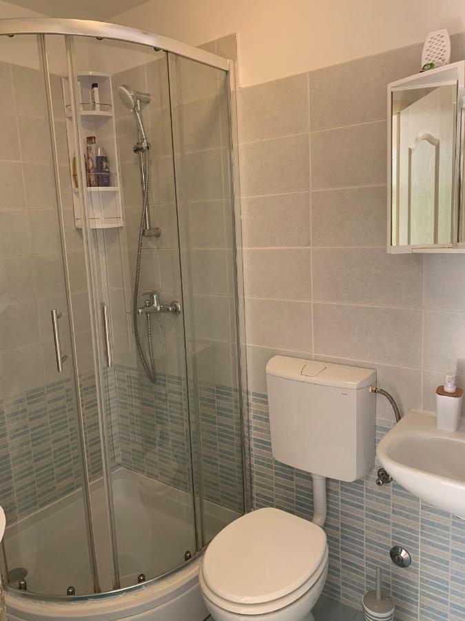 Studio Apartments More Đảo Korčula Ngoại thất bức ảnh